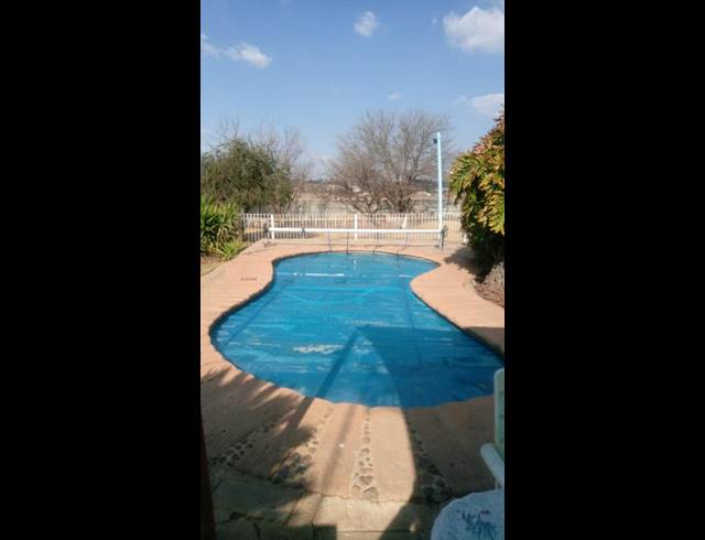 FARM FOR SALE IN BREDELL